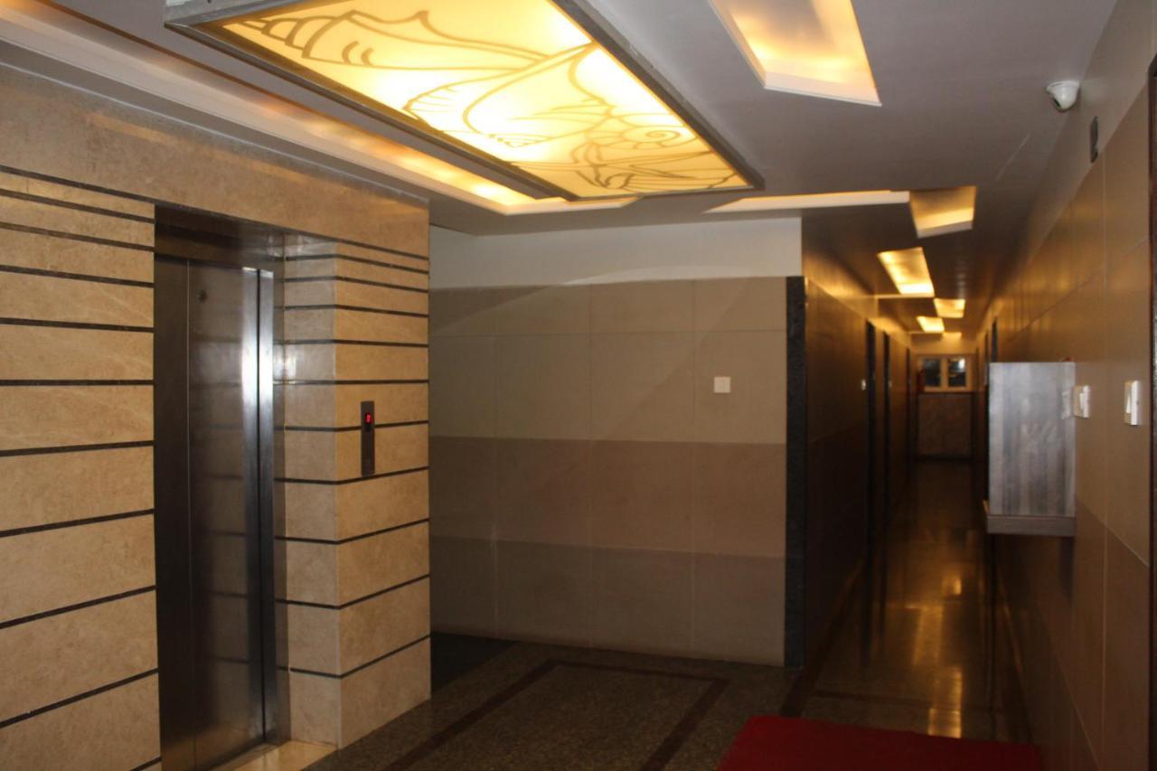 Annai In Saravana Bhavan Fine Stay And Restaurant Velankanni Eksteriør billede
