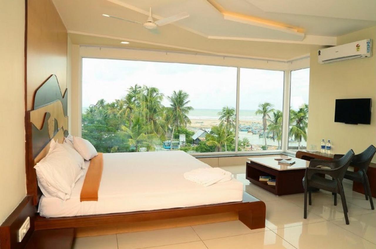 Annai In Saravana Bhavan Fine Stay And Restaurant Velankanni Eksteriør billede