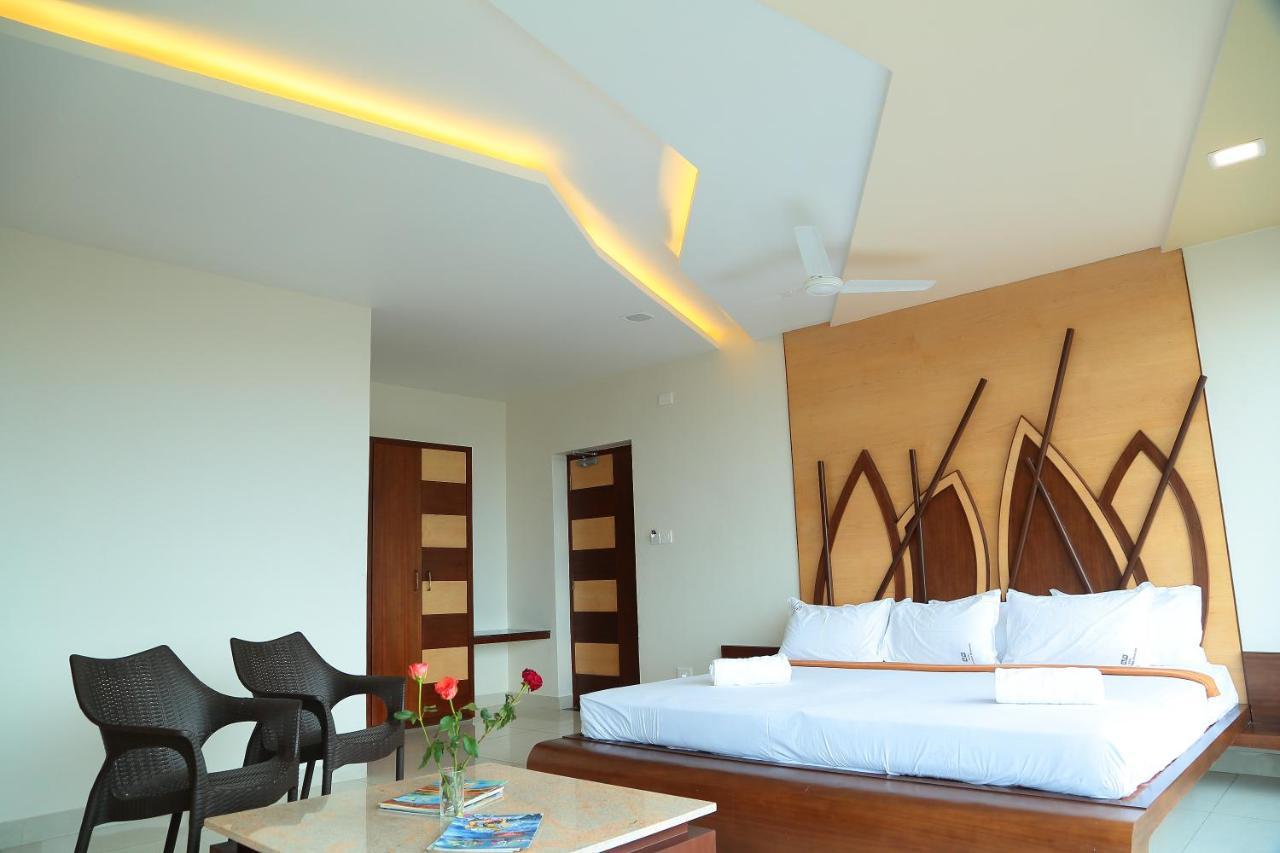 Annai In Saravana Bhavan Fine Stay And Restaurant Velankanni Eksteriør billede